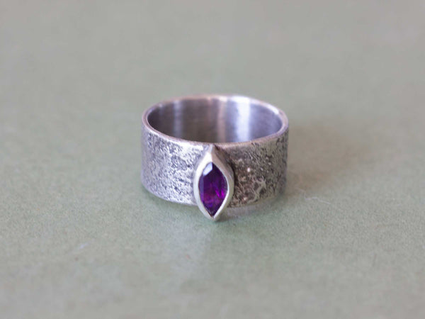 Amethyst & Sterling Silver Ring Size 7.25