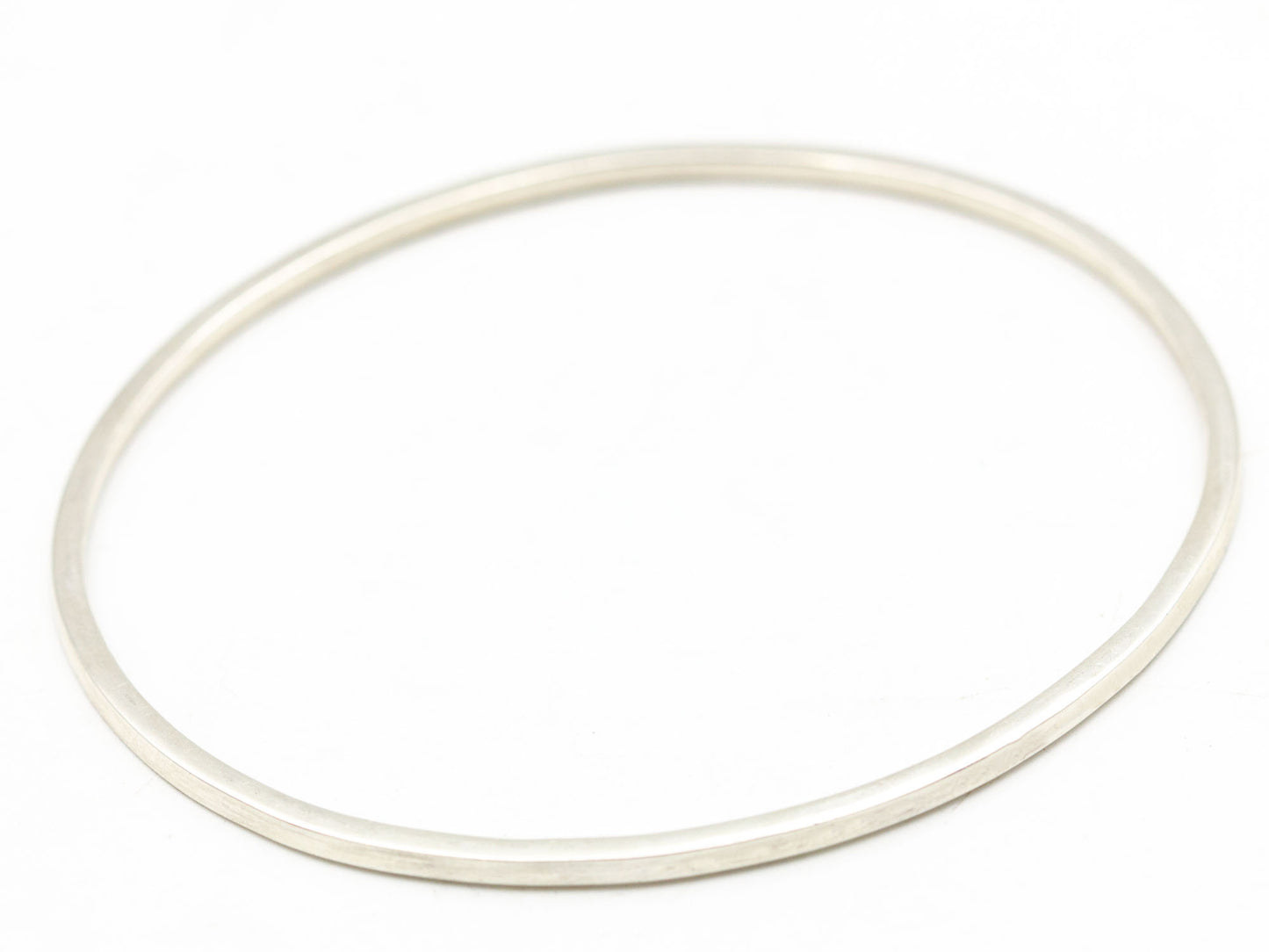 Minimalist Oval Bangle